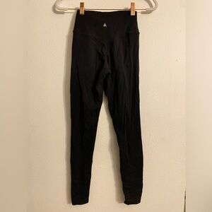 Balance Athletica leggings no front seam size XS 25” inseam